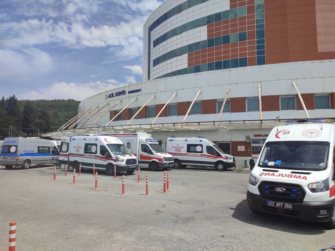 Personel servisi tankere çarptı: 14 yaralı 3
